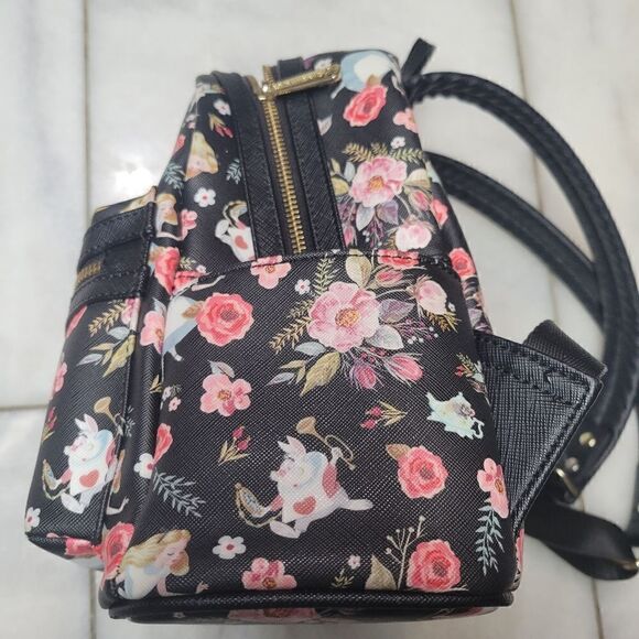 Disney Loungefly Women\'s Black Floral Print Zipper Around Backpack Rare HEART